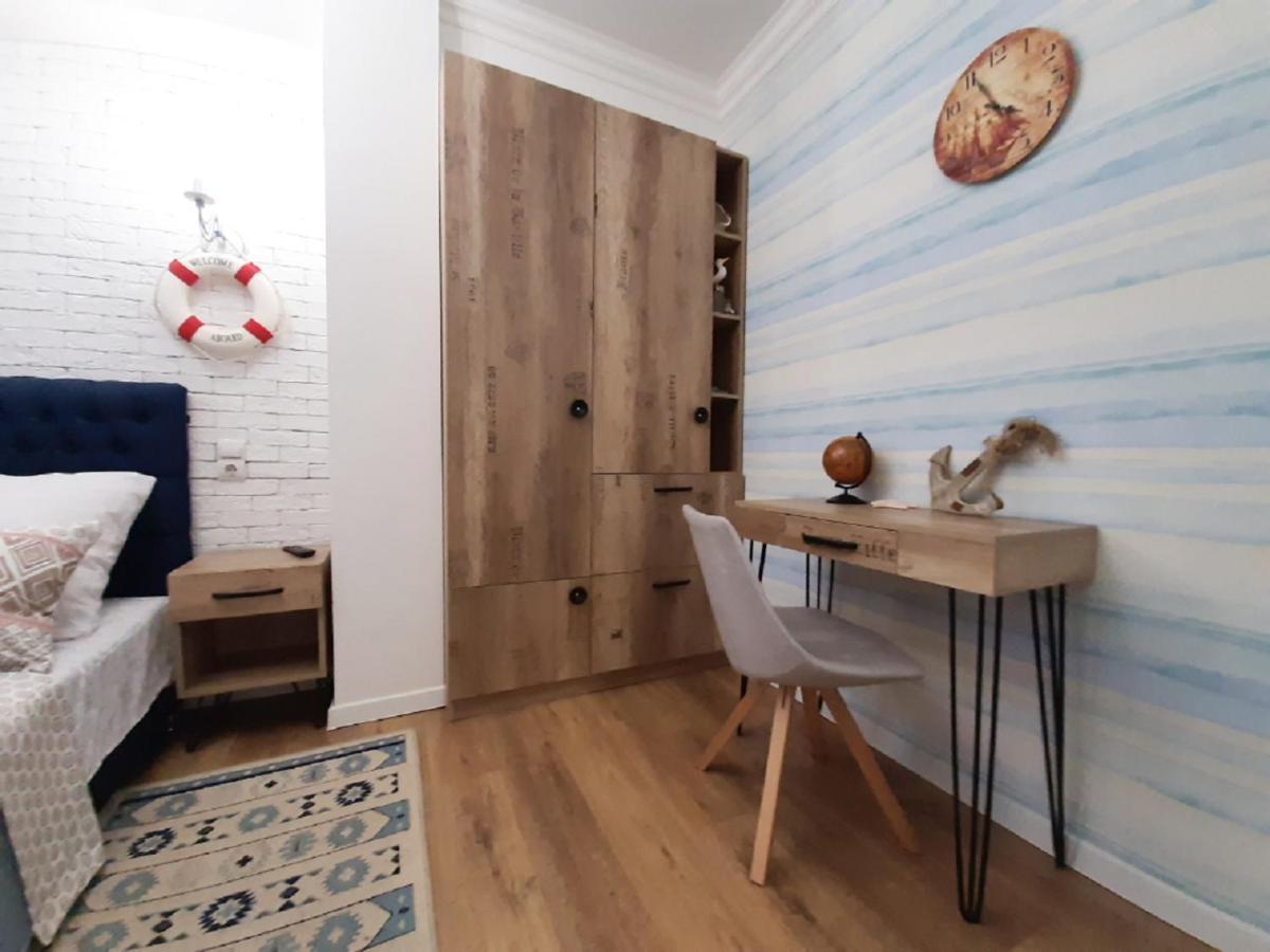 2 Bdr Apartment Near Gorky Park, Center Kharkiv Exterior photo